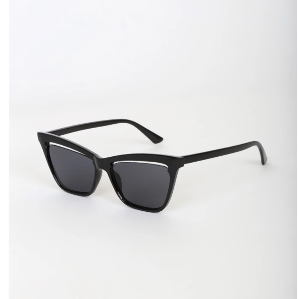 NWT Lulus Black Cutout Cat Eye Sunglasses